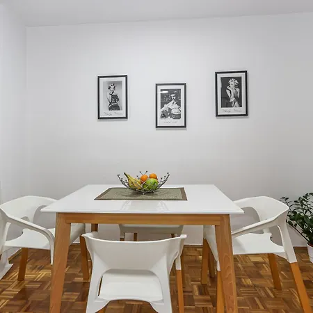 Skroman, Cist I Udoban U Ivana Ribara Za Dvoje Apartmán Bělehrad